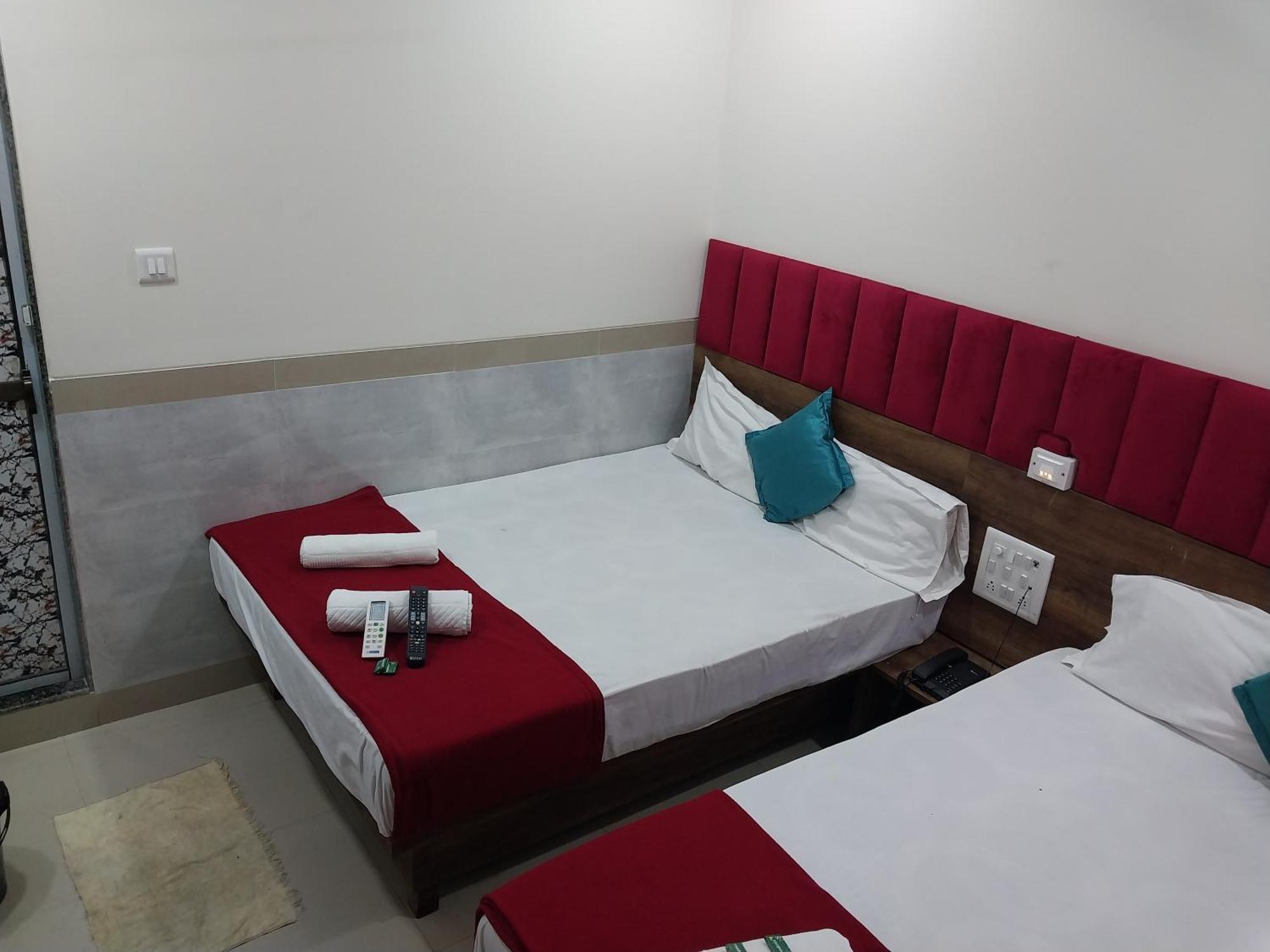 Hotel New Balaji Residency Bombay Eksteriør billede