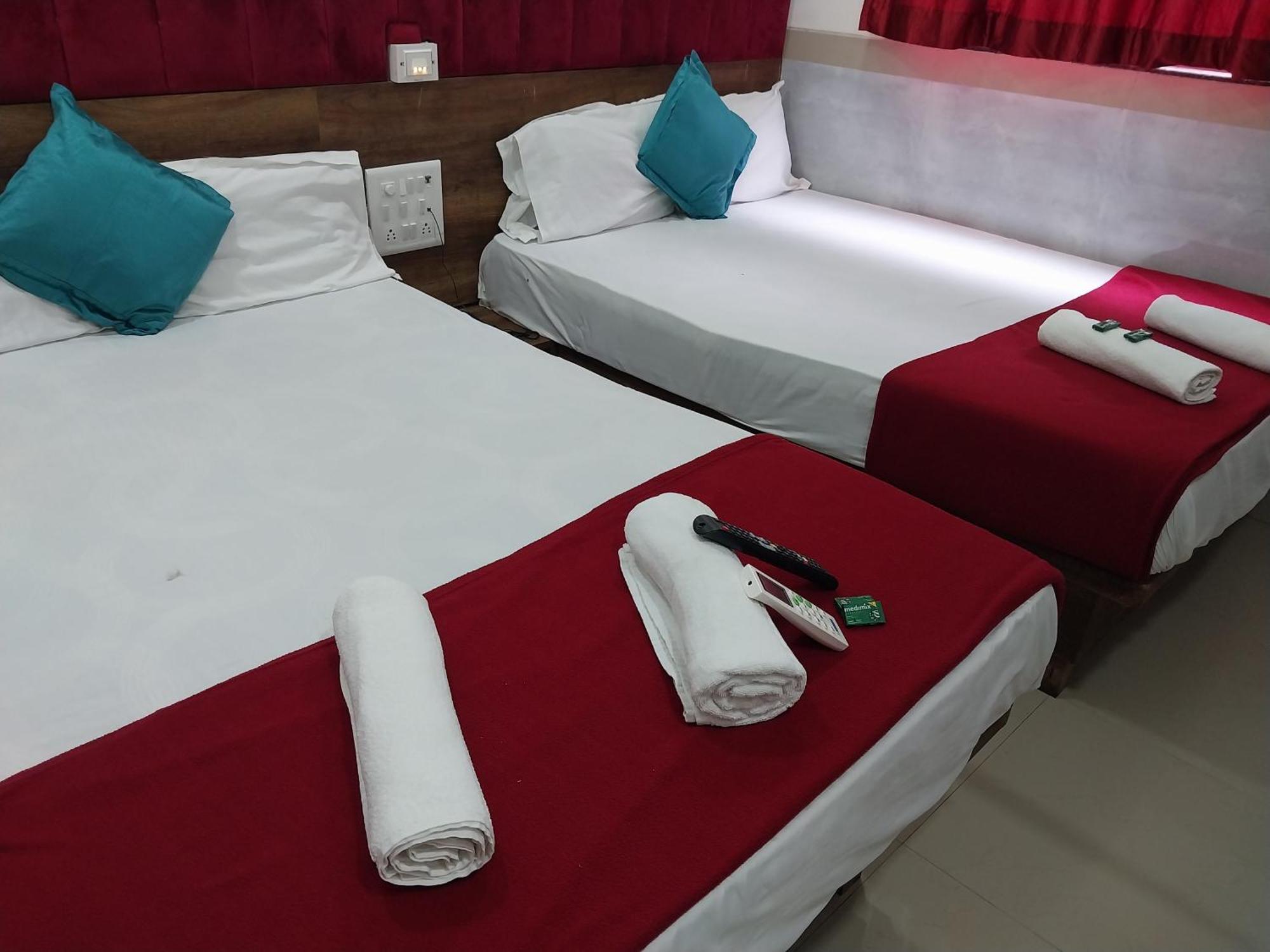 Hotel New Balaji Residency Bombay Eksteriør billede